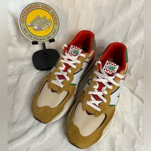 New Balance Mache 57/40 National Pizza Day, size 15, used, like new, with box